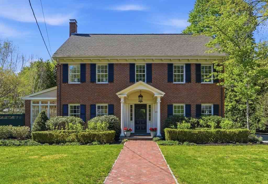Homes For Sale - 27 Slocum Road<br/> Middlesex County, Lexington, MA 02421