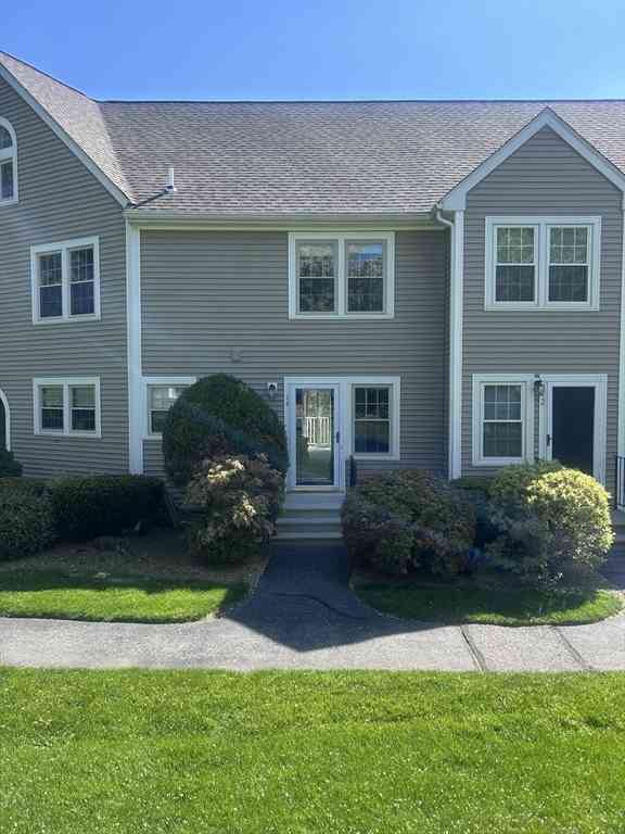 Condo For Sale - 14 Hovey Pond Dr #14<br/> Worcester County, Grafton, MA 01536