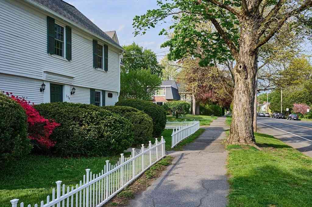 Multifamily For Rent - 179 South St<br/> Northampton, MA 01060