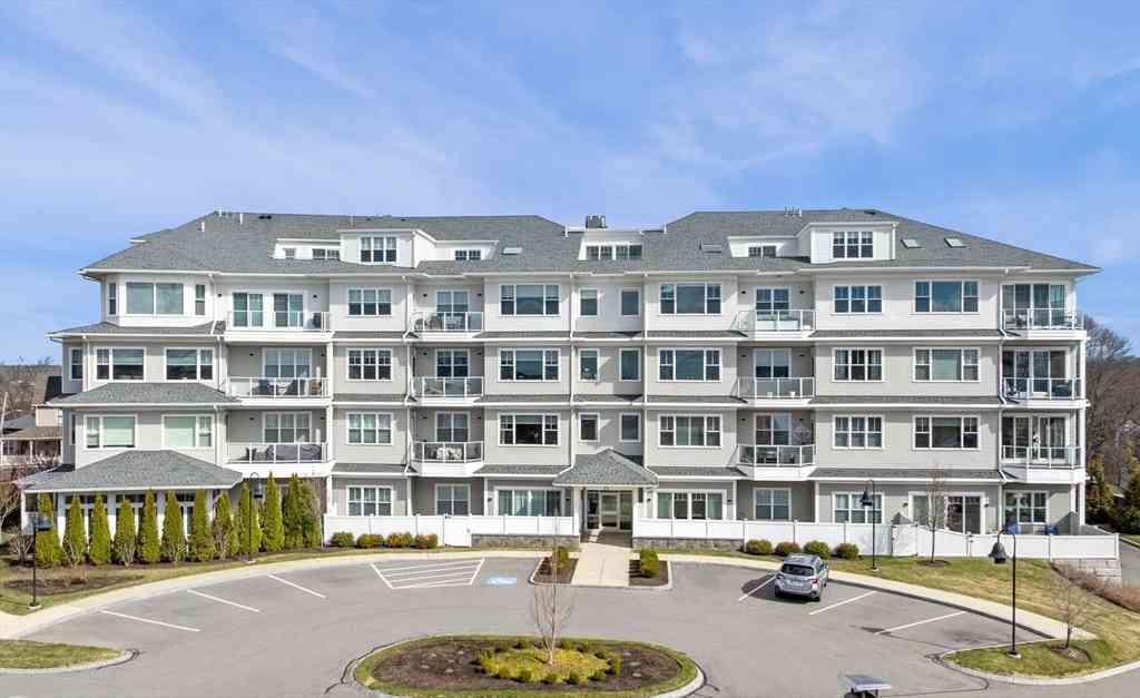 Condo For Rent - 71 Greenwood Avenue #202<br/> Swampscott, MA 01907