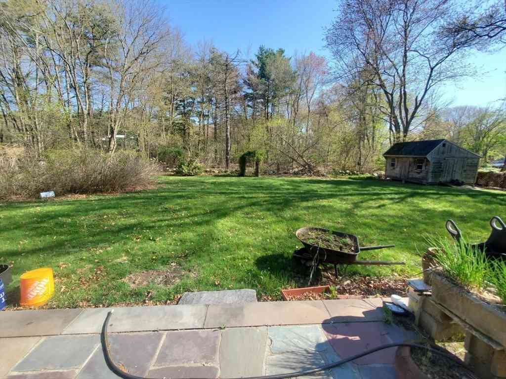 Homes For Sale - 25 Winslow Circle<br/> Plymouth County, Whitman, MA 02382