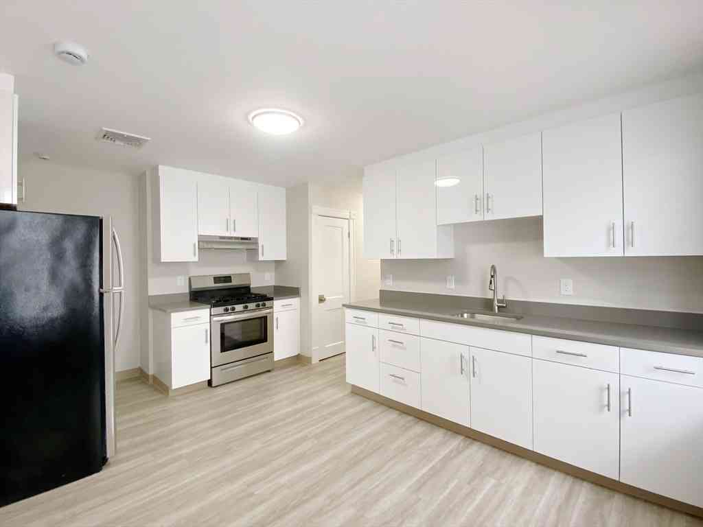 Apartment For Rent - 44 Jones Rd #5<br/> Revere, MA 02150