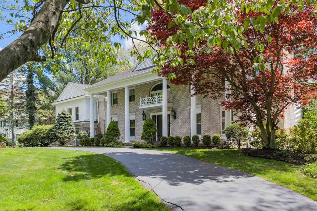 Homes For Sale - 64 Country<br/> Weston, MA 02493