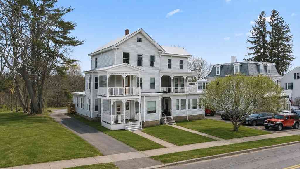 Homes For Rent - 142 Hamilton St<br/> Southbridge, MA 01550