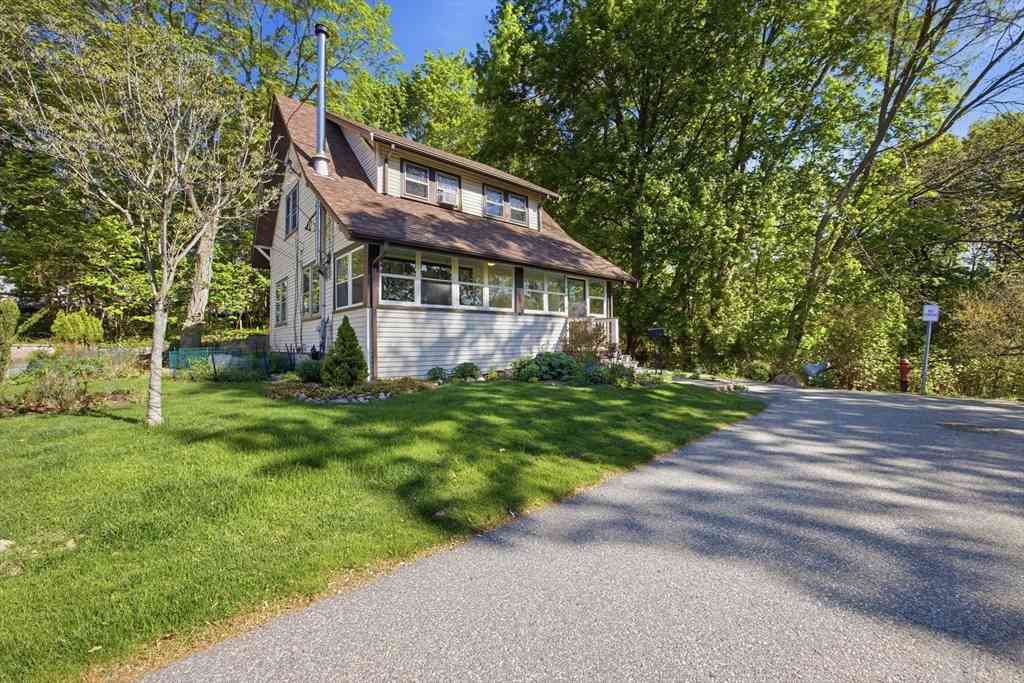 Homes For Sale - 4 Mostika Road<br/> Middlesex County, Woburn, MA 01801