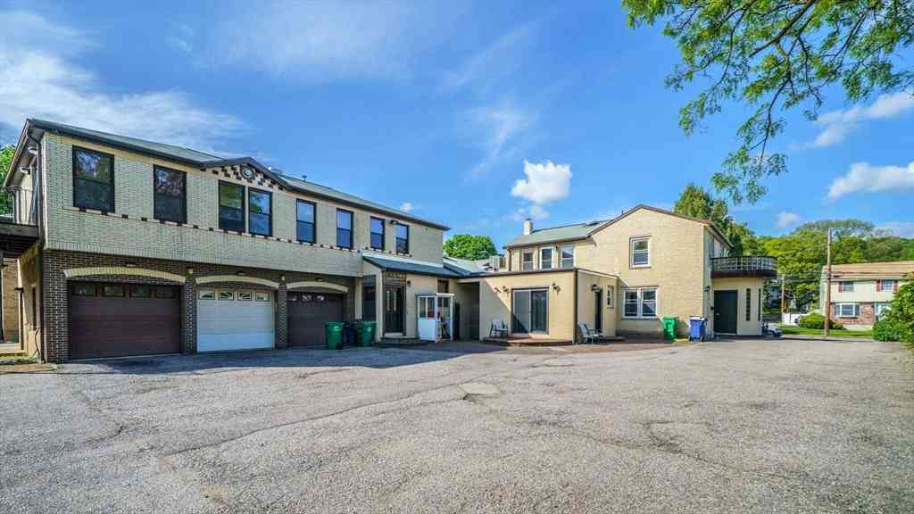 Homes For Rent - 298 River St #298<br/> Newton, MA 02465