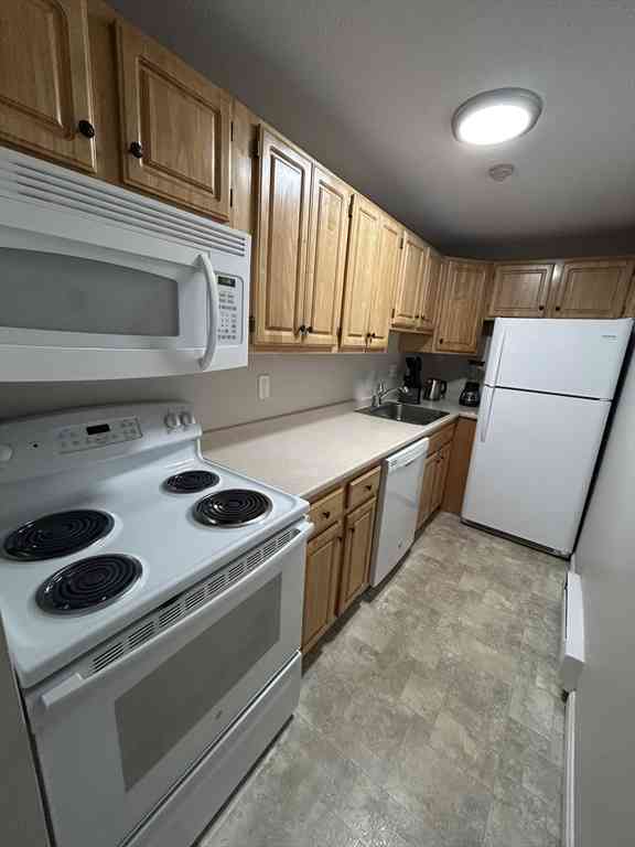 Apartment For Rent - 261 Union #37<br/> Rockland, MA 02370