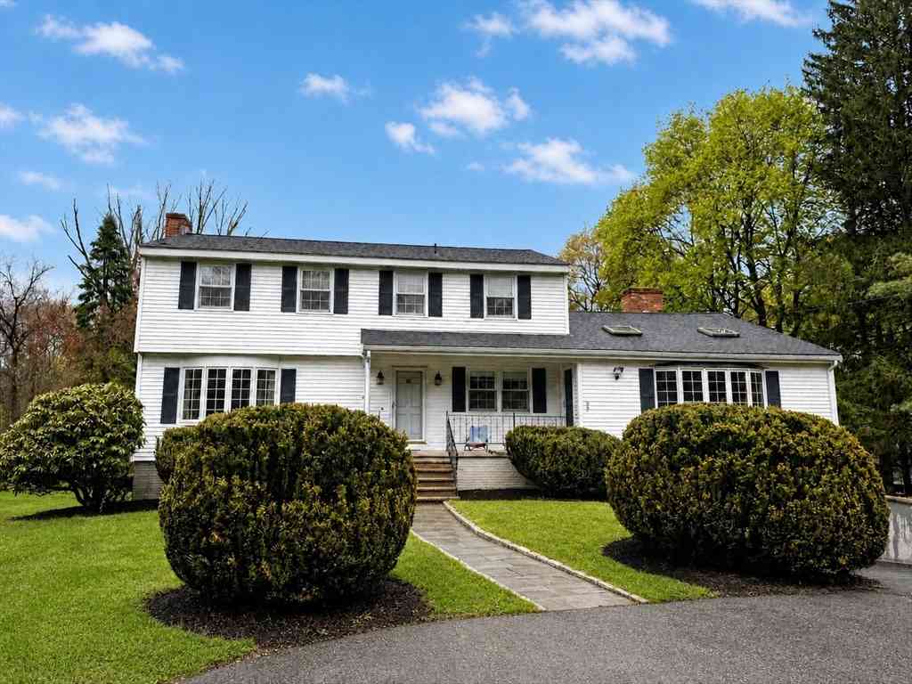 Homes For Rent - 307 Glen Rd<br/> Weston, MA 02493