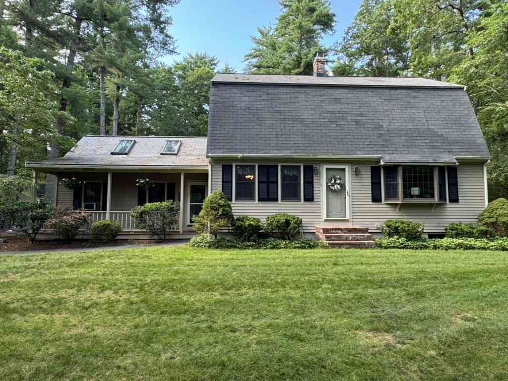 Homes For Sale - 4 Woodview Drive<br/> Plymouth County, Lakeville, MA 02347