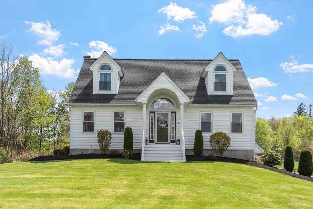 Homes For Sale - 4 Ashton Ln<br/> Worcester County, Sterling, MA 01564