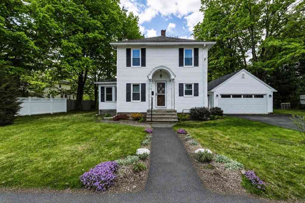 Homes For Sale - 197 Bridge Road<br/> Northampton, MA 01062