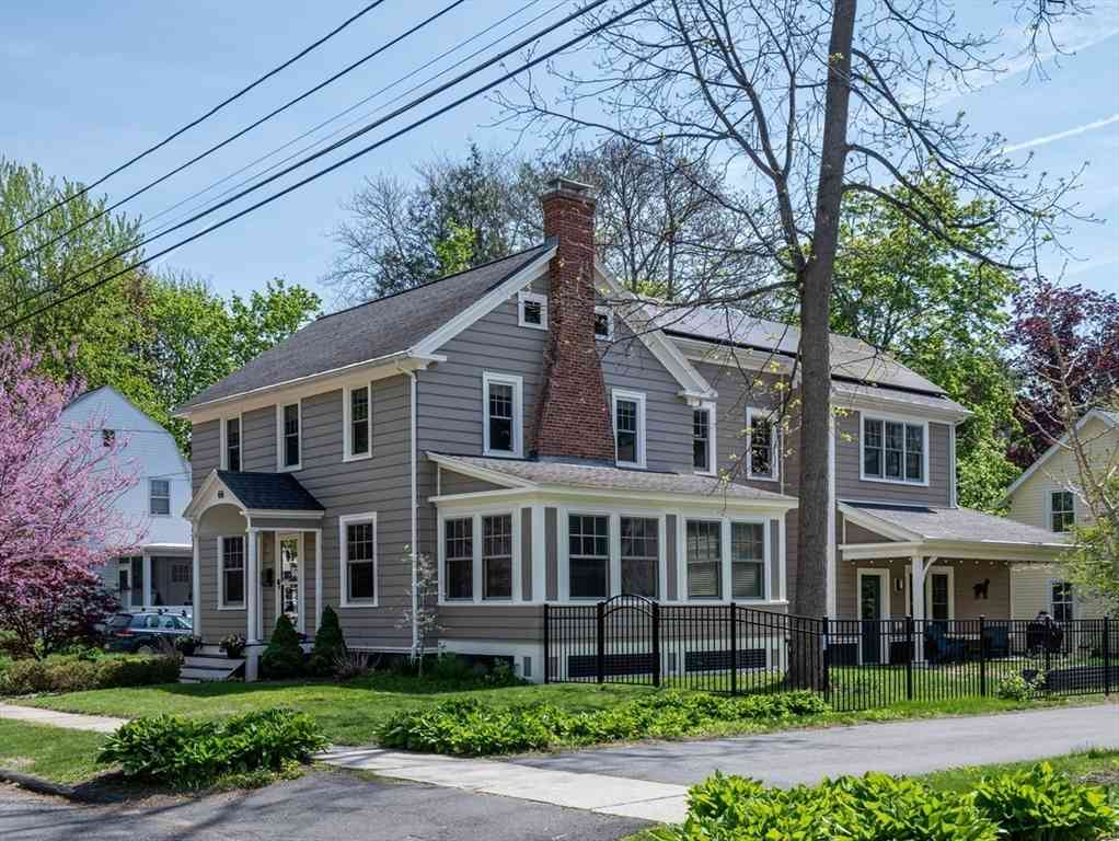 Homes For Sale - 66 Maynard Rd<br/> Northampton, MA 01060