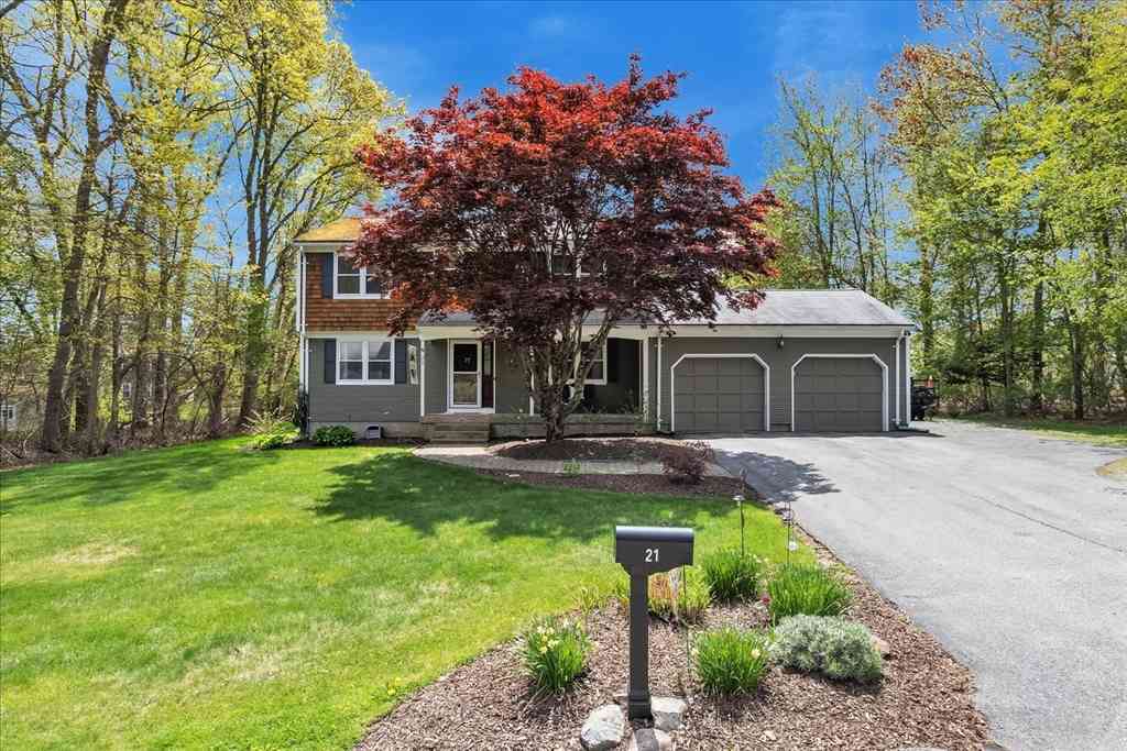 Homes For Sale - 21 Edgewood Road<br/> Seekonk, MA 02771