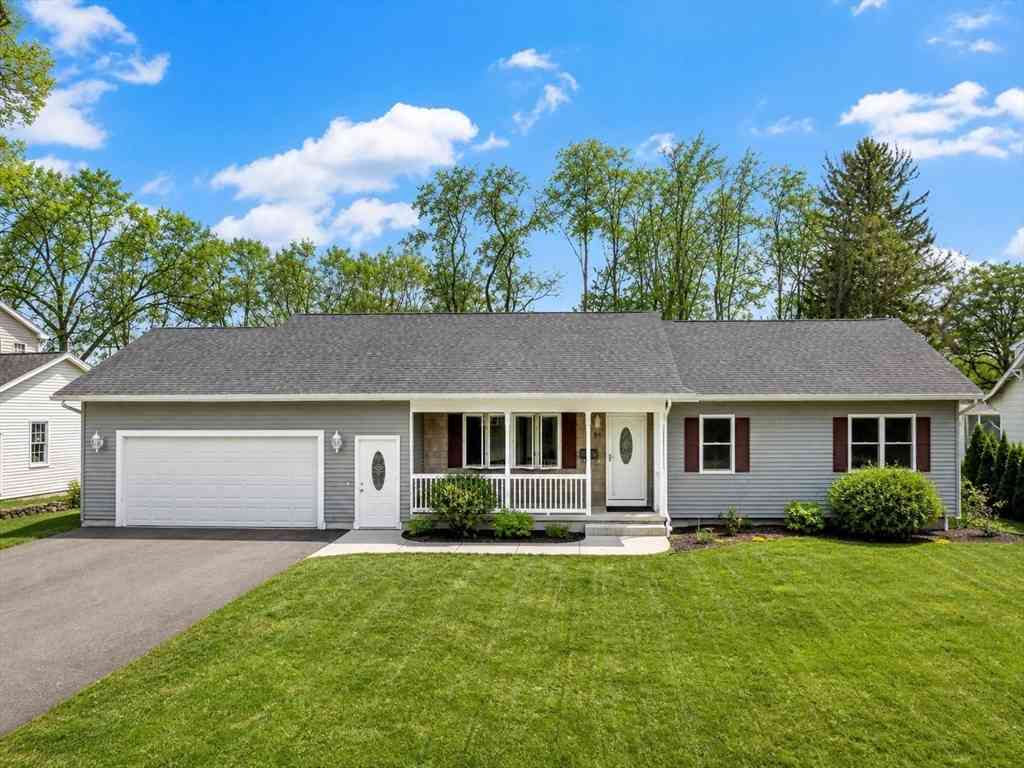 Homes For Sale - 79 Beaudry Ave<br/> Chicopee, MA 01020