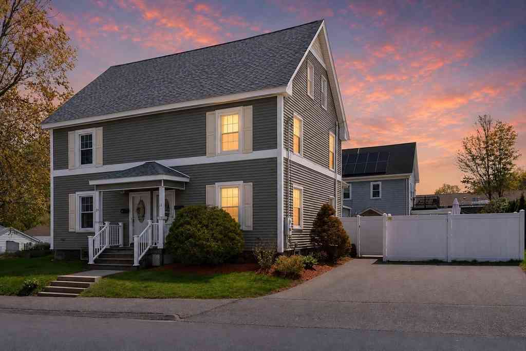 Condo For Sale - 21 Cleveland Street #21<br/> Essex County, North Andover, MA 01845