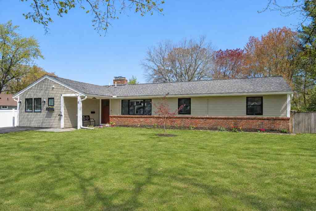 Homes For Sale - 11 Sunset Road<br/> Middlesex County, Maynard, MA 01754