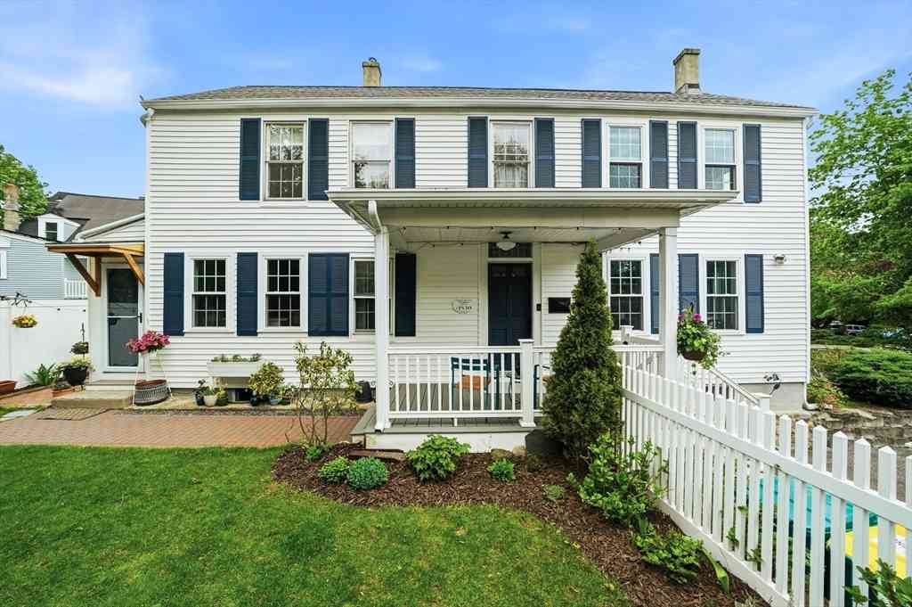 Homes For Sale - 11 Beacon St<br/> Middlesex County, Woburn, MA 01801