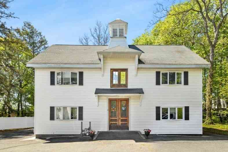 Condo For Sale - 28 Union St #A<br/> Plymouth County, Rockland, MA 02370