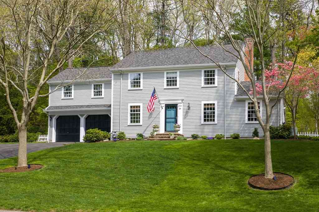 Homes For Sale - 26 Hobart Road<br/> Wellesley, MA 02482