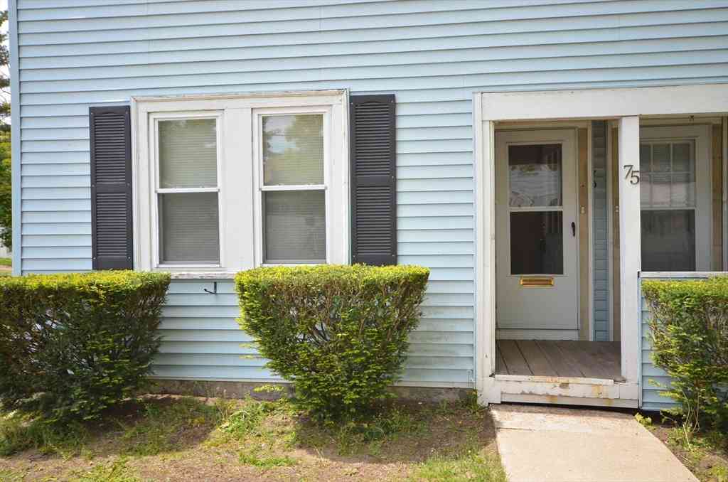Condo For Rent - 75 Beacon St #1<br/> Lawrence, MA 01843