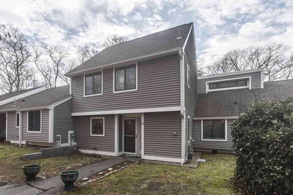 Homes For Rent - 12 Woodrise #12<br/> Barnstable County, Falmouth, MA 02540