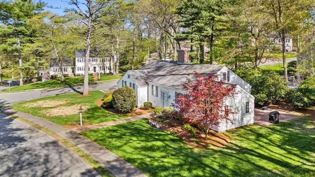 Homes For Sale - 1 Westway<br/> Lynnfield, MA 01940