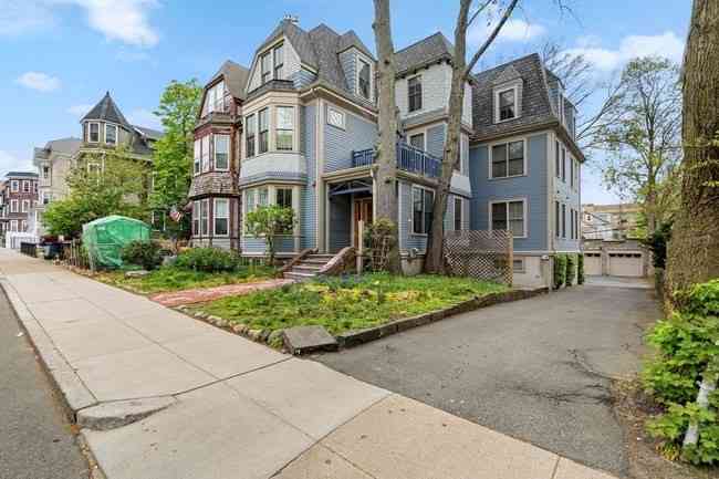 Multifamily For Sale - 23 Hillside St<br/> Suffolk County, Boston, MA 02120