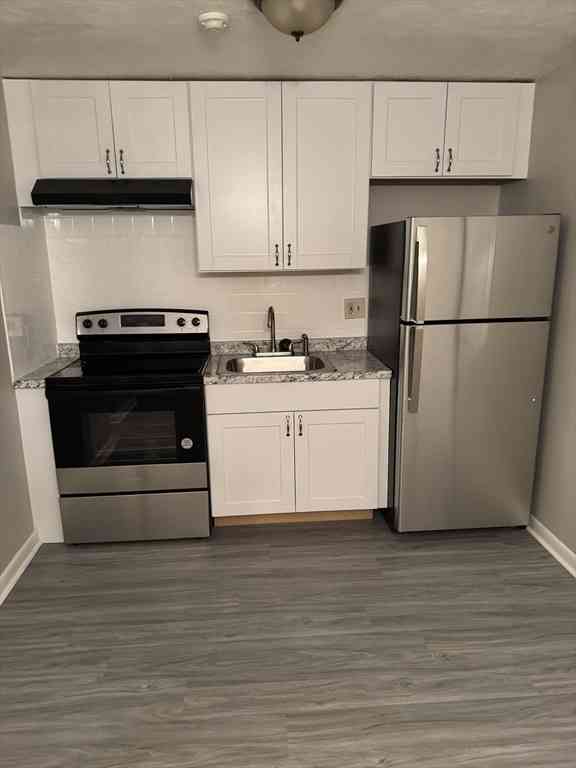Apartment For Rent - 55 Elmwood Park #17<br/> Quincy, MA 02170