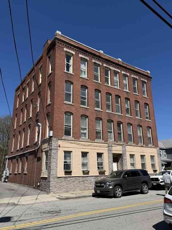 Homes For Rent - 112 School<br/> Clinton, MA 01510