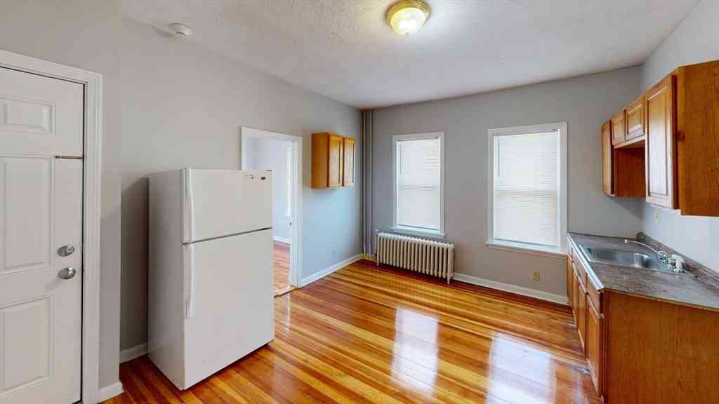 Apartment For Rent - 52 Sumner Street #5<br/> Revere, MA 02151