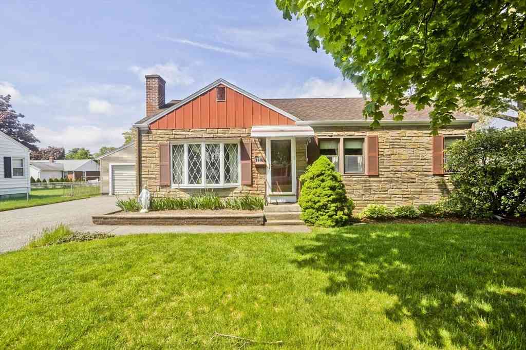 Homes For Sale - 111 Woodcrest Circle<br/> Chicopee, MA 01020