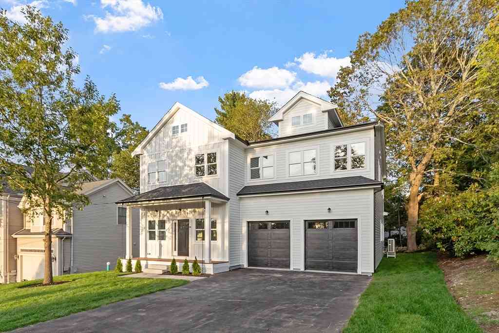 Homes For Rent - 22 Estabrook Rd<br/> Lexington, MA 02421