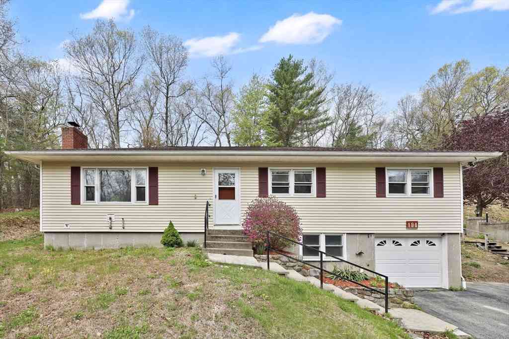 Homes For Sale - 194 Breckenridge St<br/> Palmer, MA 01069
