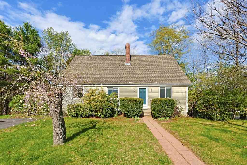Homes For Sale - 1 Cheyenne Dr<br/> Worcester County, Hubbardston, MA 01452