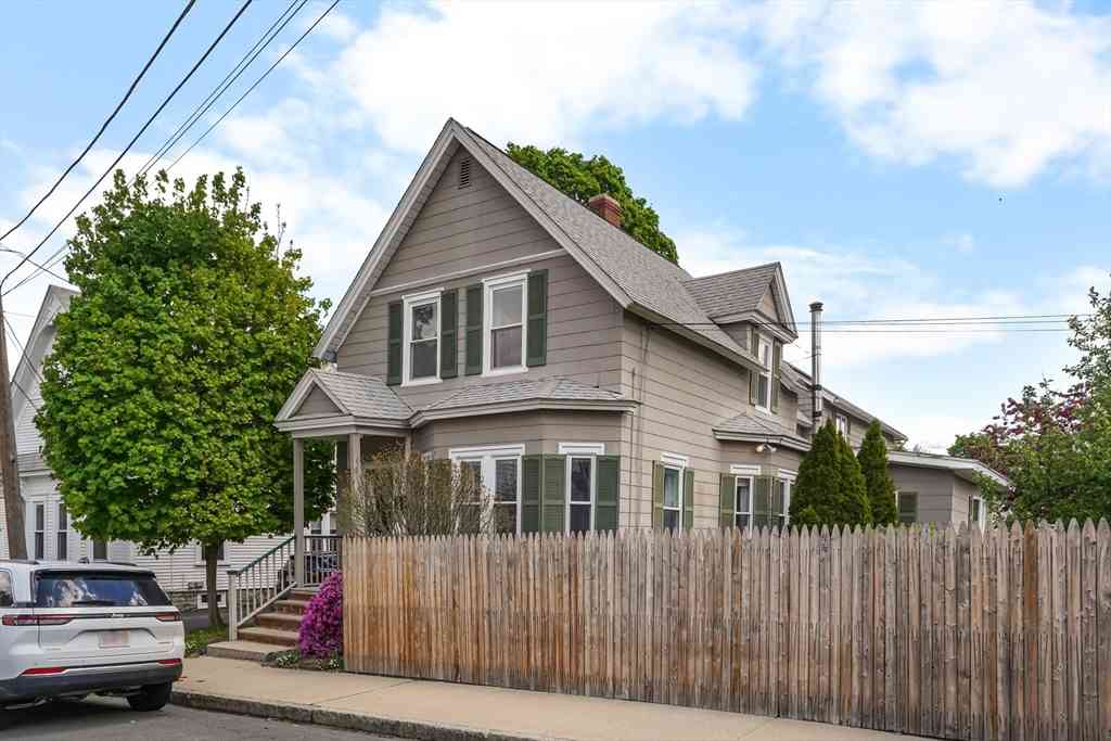 Multifamily For Rent - 122 S Walker St<br/> Lowell, MA 01851