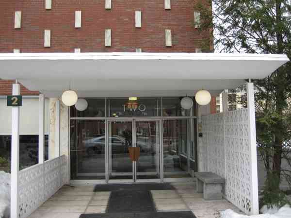 Condo For Rent - 2 Hammond Pond Pkwy #602<br/> Newton, MA 02467