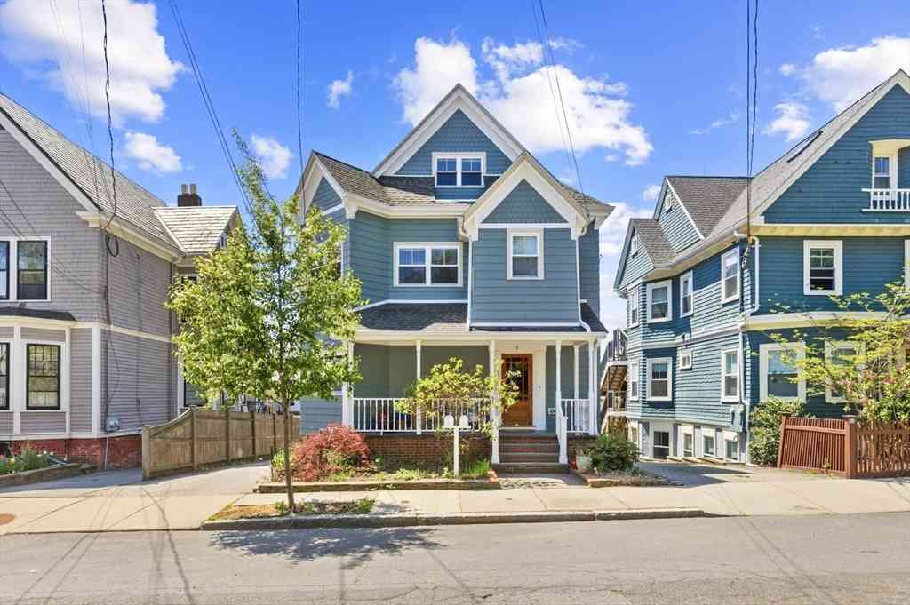 Condo For Sale - 9 Greene St #2<br/> Somerville, MA 02143