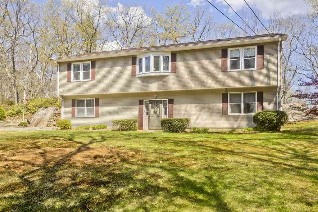 Homes For Sale - 7 Mount Hitchcock Rd<br/> Hampden County, Wales, MA 01081
