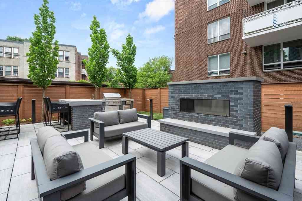 Apartment For Rent - 54 Auburn #402<br/> Brookline, MA 02446