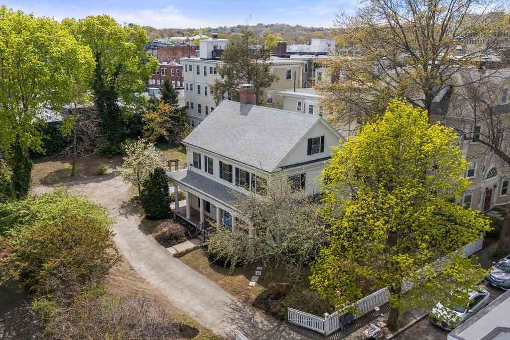 Multifamily For Rent - 19 Linden Street<br/> Brookline, MA 02445