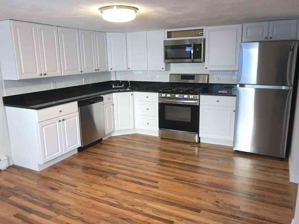 Apartment For Rent - 144 Thorndike St #2<br/> Cambridge, MA 02141