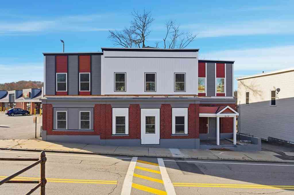 Homes For Rent - 115-117 Mechanic<br/> Clinton, MA 01510