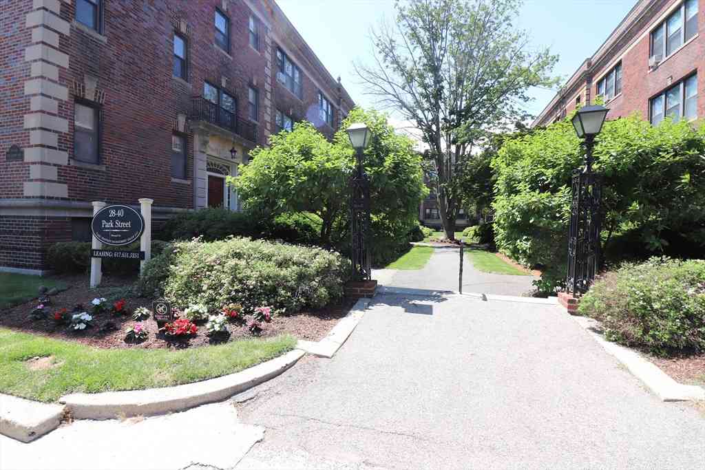 Apartment For Rent - 30 Park St #1<br/> Brookline, MA 02446