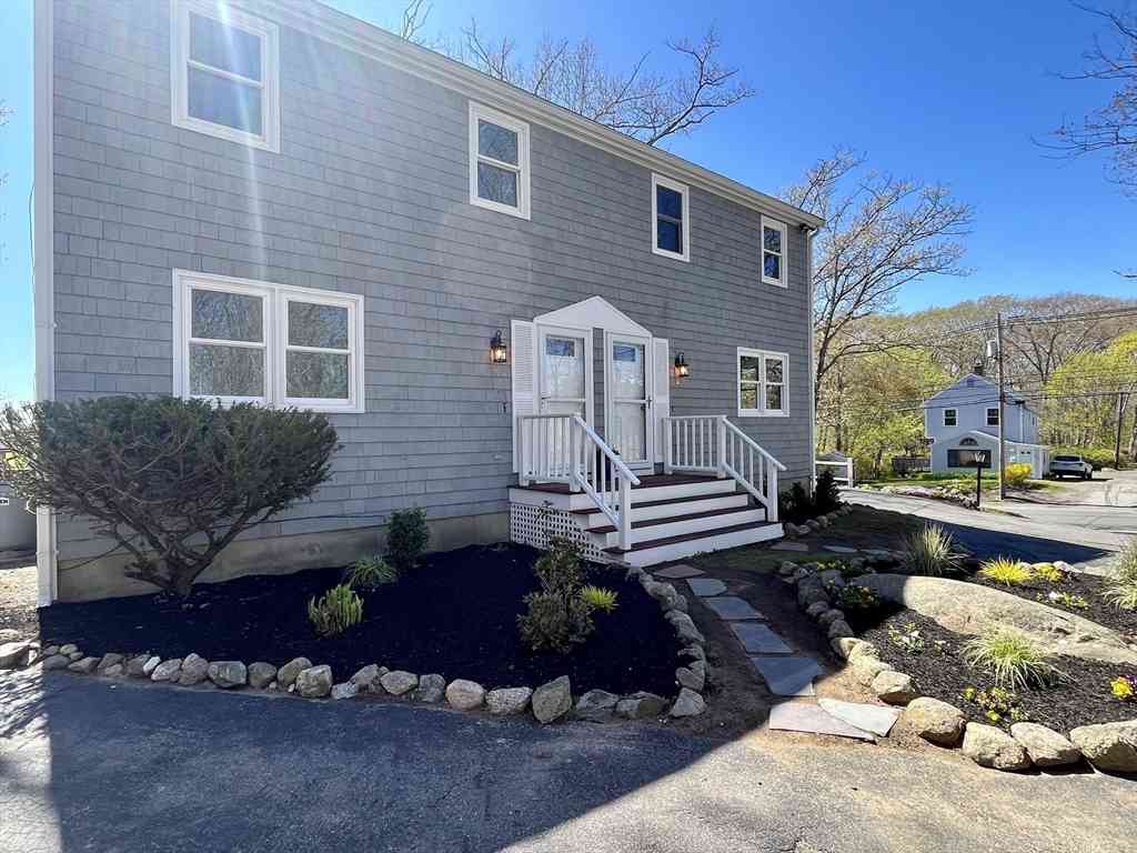 Condo For Sale - 176 Main St #B<br/> Rockport, MA 01966
