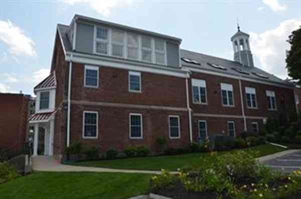 Apartment For Rent - 6 Admiral's Way #5<br/> Suffolk County, Chelsea, MA 02150