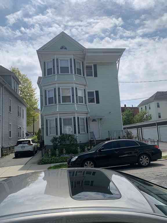 Apartment For Rent - 210 Whitman Street #3<br/> Bristol County, New Bedford, MA 02745