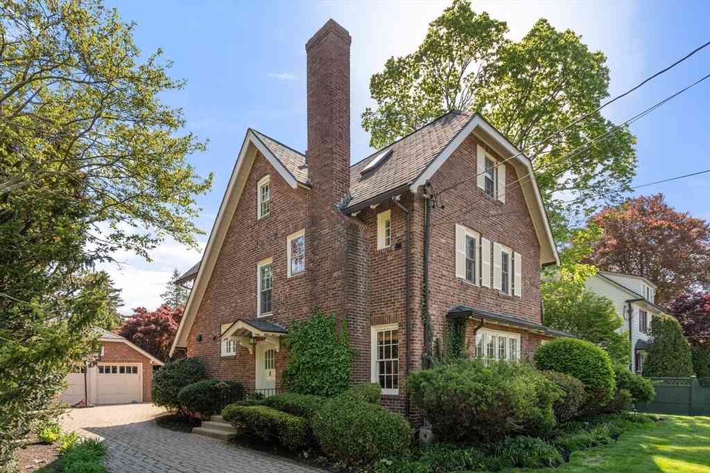 Homes For Sale - 47 Yale Street<br/> Winchester, MA 01890