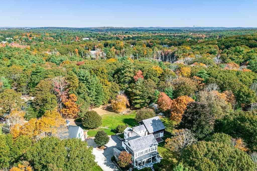 Homes For Sale - 70 Wilsondale St<br/> Dover, MA 02030
