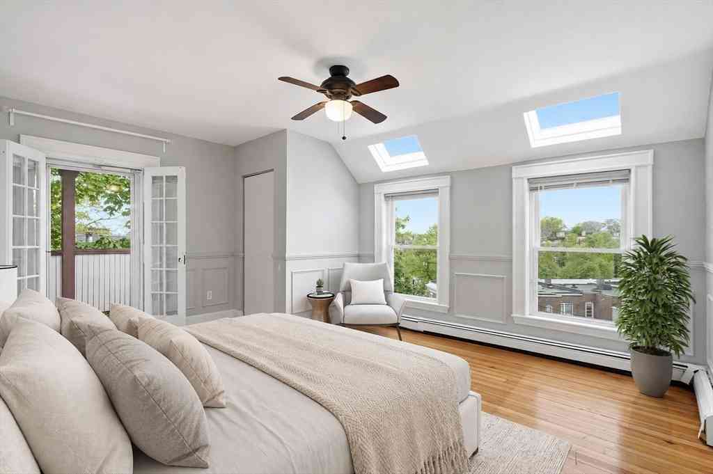 Condo For Sale - 7-9 Leamington Rd #3<br/> Boston, MA 02135