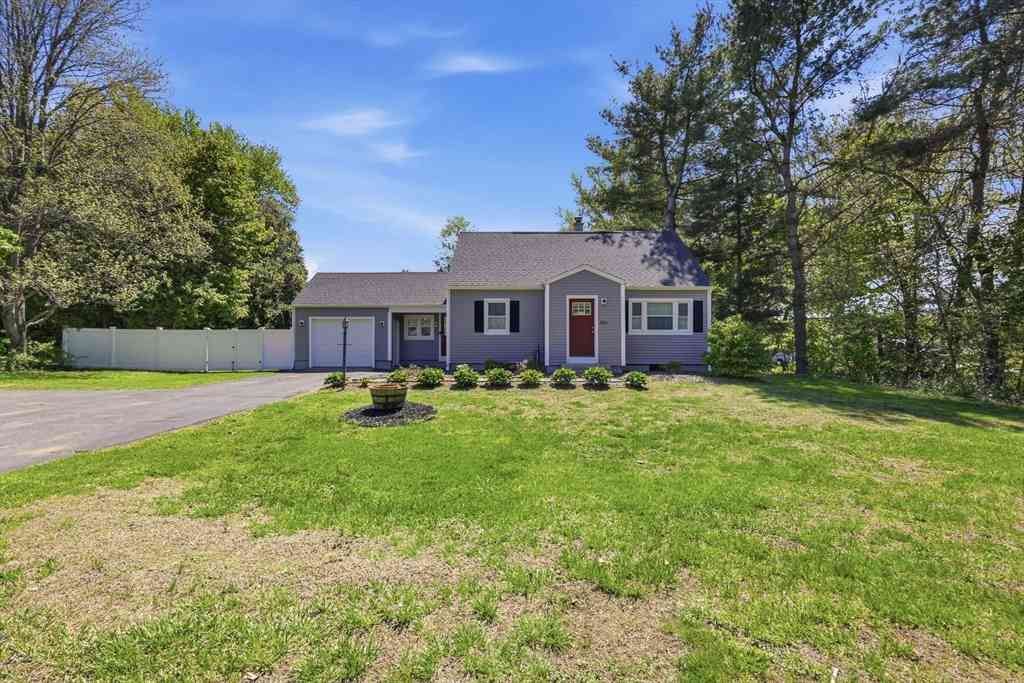 Homes For Sale - 983 Shoemaker Ln<br/> Hampden County, Agawam, MA 01030